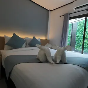 2* Hotel Jong's House- Island